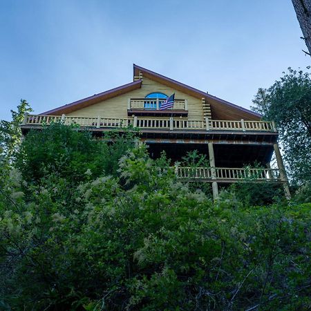 Log Cabin With Private Hot Tub On Wenatchee River! Leavenworth Exterior photo