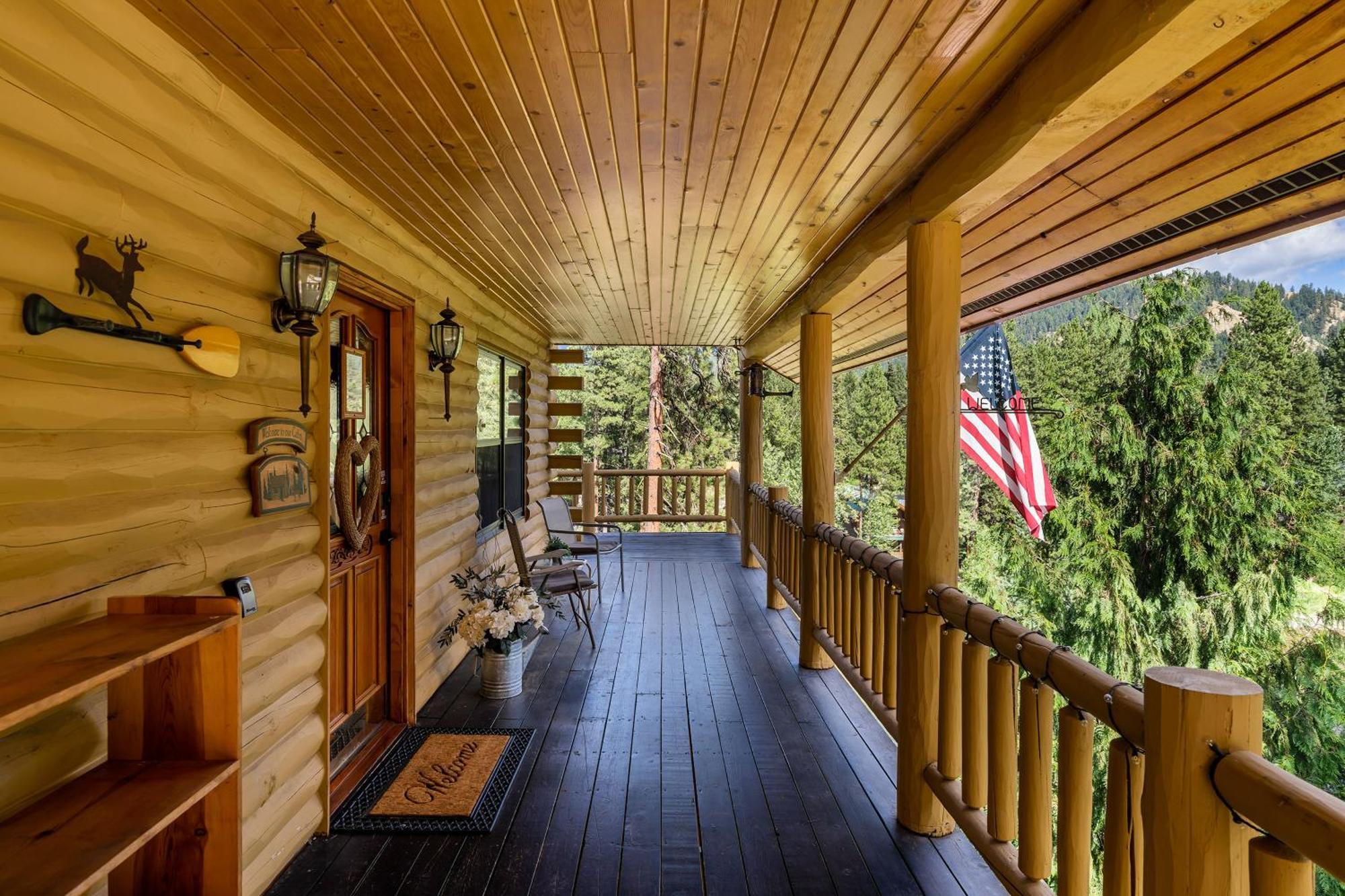 Log Cabin With Private Hot Tub On Wenatchee River! Leavenworth Exterior photo