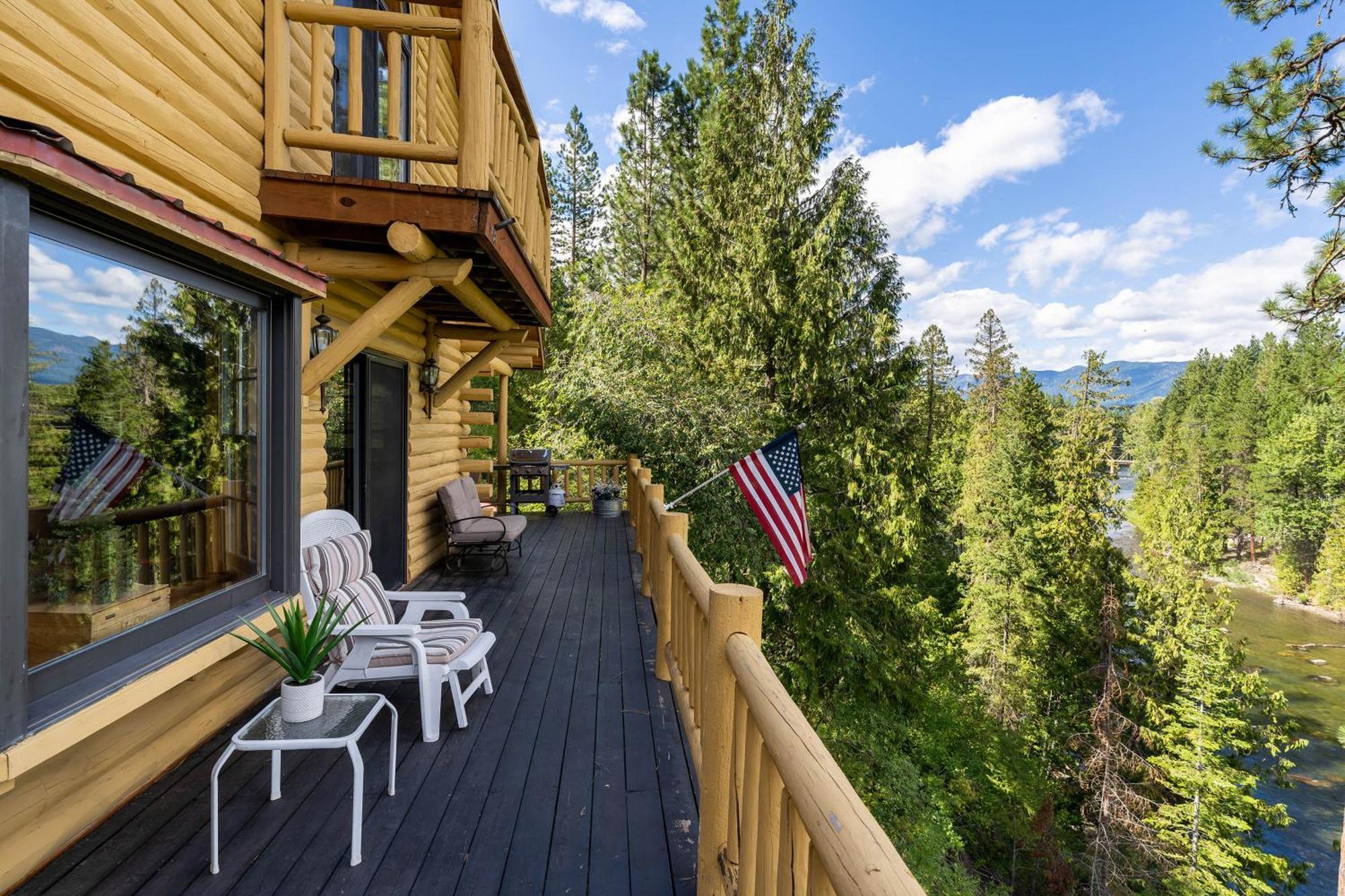 Log Cabin With Private Hot Tub On Wenatchee River! Leavenworth Exterior photo