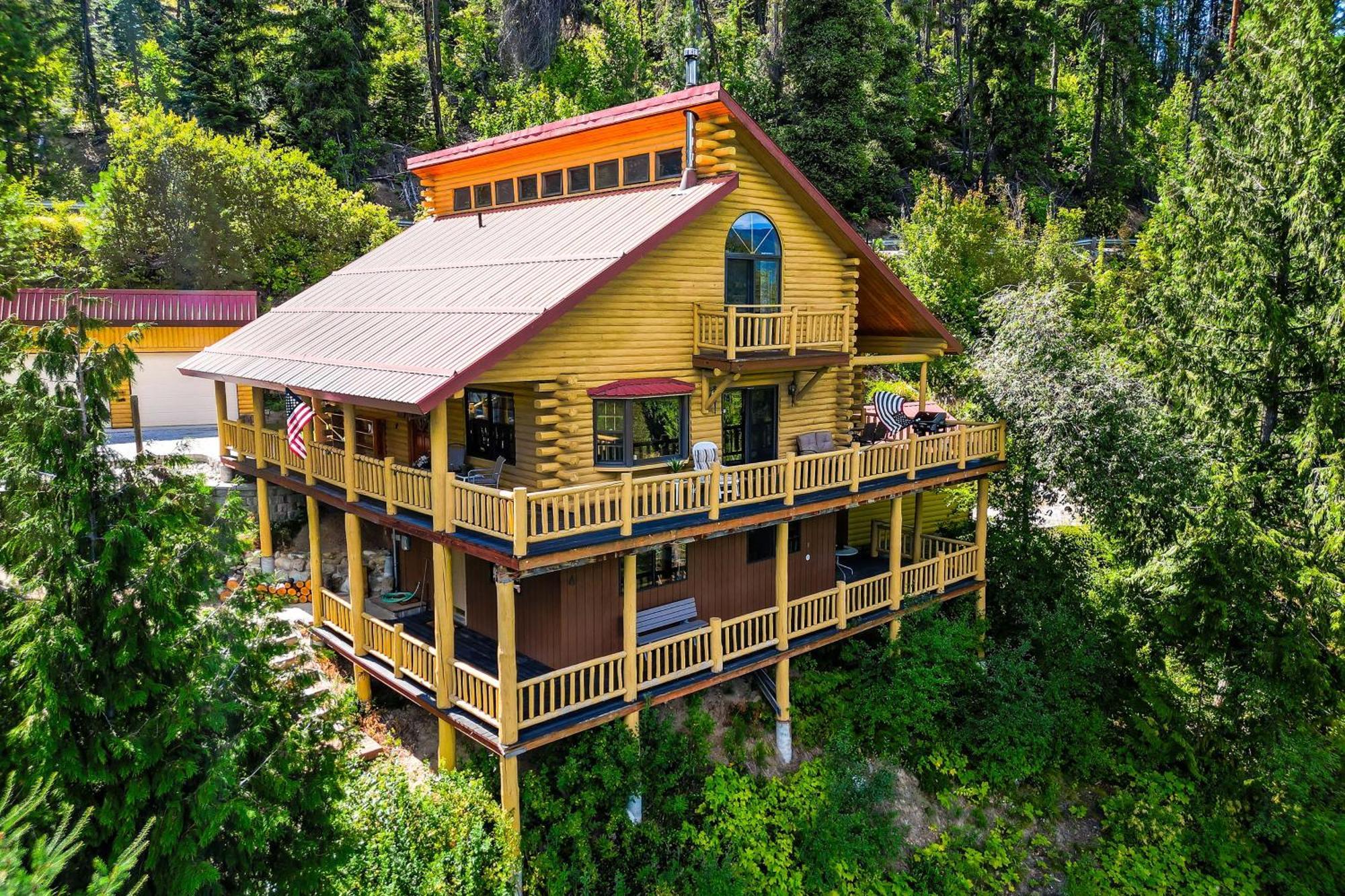 Log Cabin With Private Hot Tub On Wenatchee River! Leavenworth Exterior photo